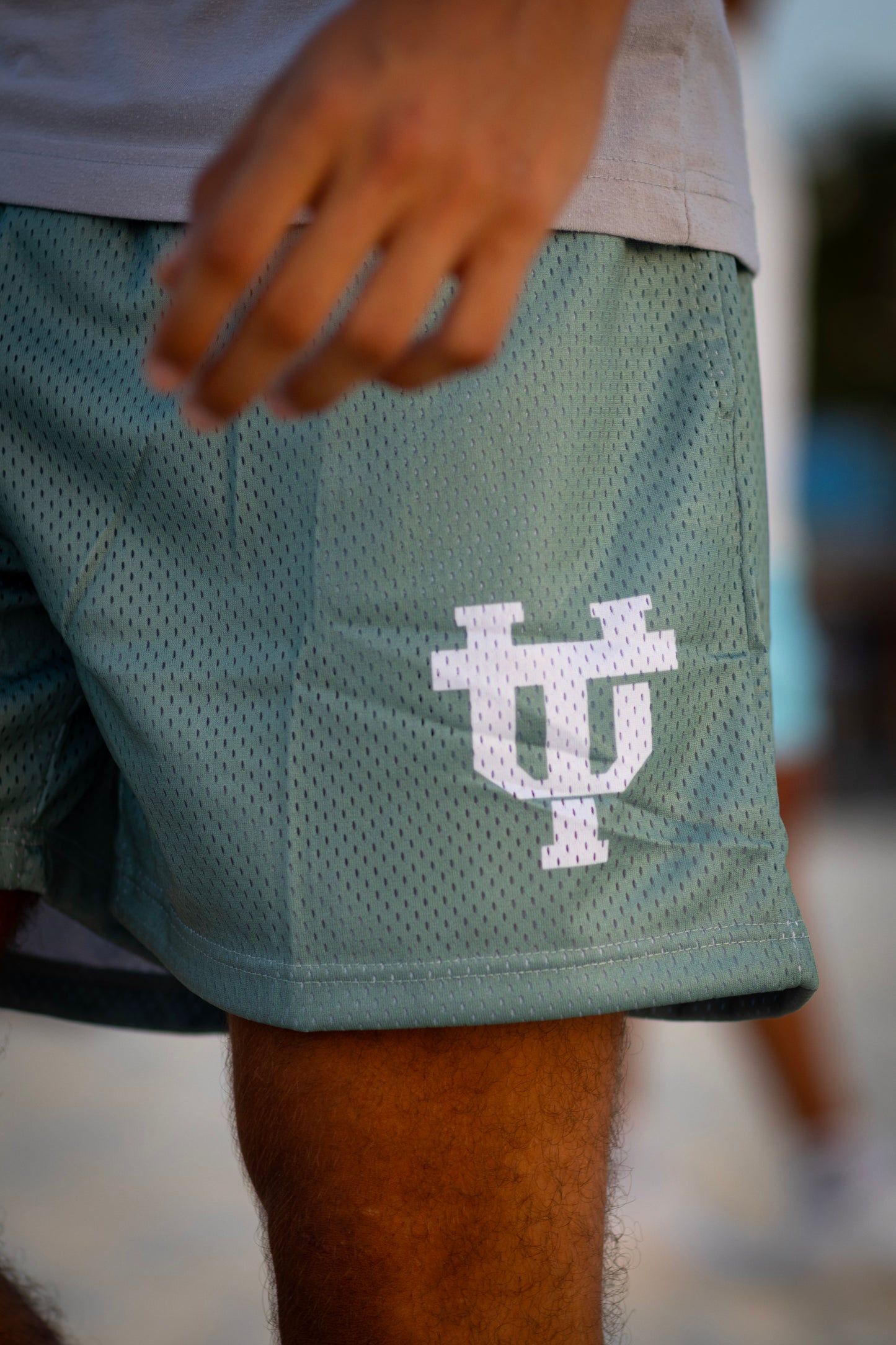 UT Light Green